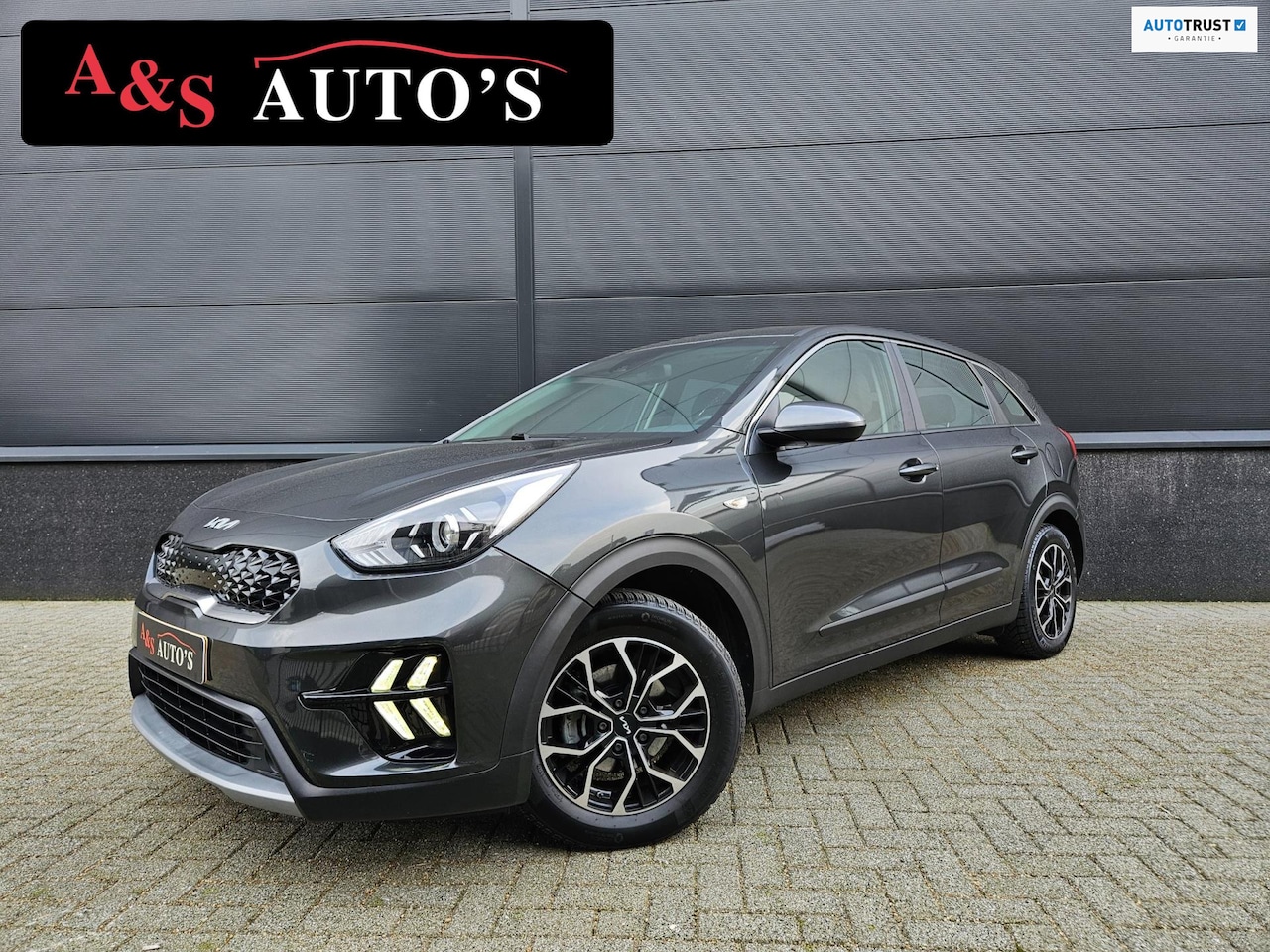 Kia Niro - 1.6 GDi Hybrid ComfortLine Nap Camera Acc Virtual Trekaak Carplay - AutoWereld.nl