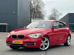 BMW 1-serie - 116i Upgrade Edition/LED/6BAK/NAVI