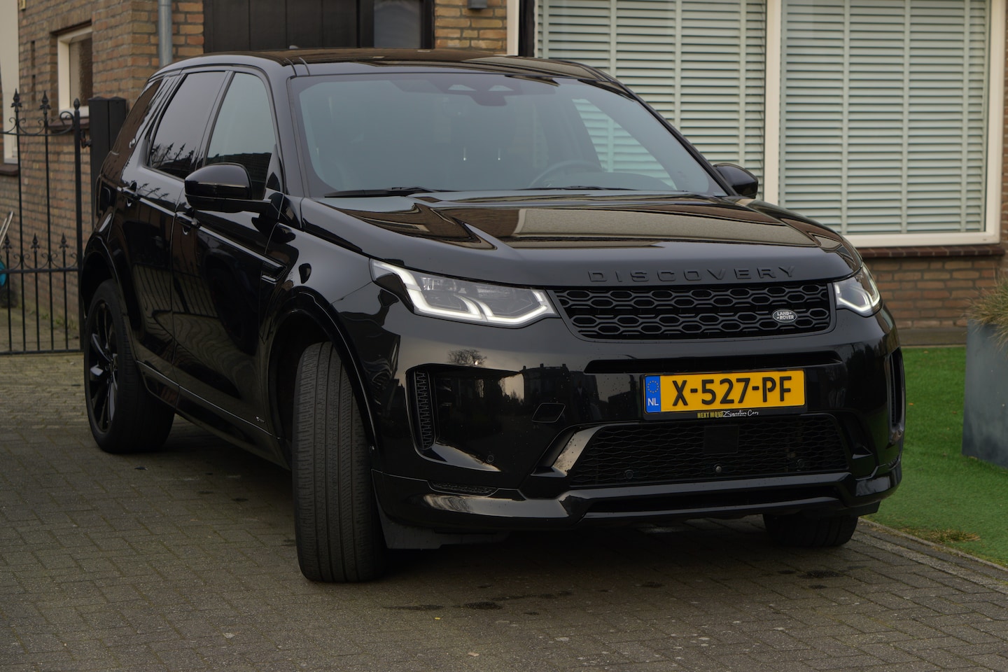 Land Rover Discovery Sport - P300e 2.0 R-Dynamic HSE - AutoWereld.nl