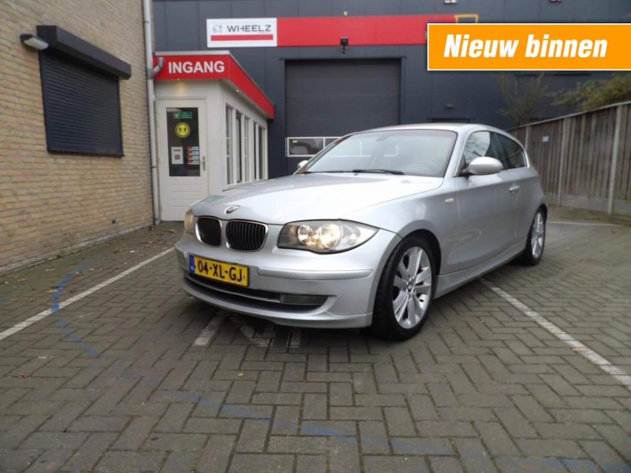 BMW 1-serie - 120 I 3 drs - airco - 6 bak - inruilkoopje! - AutoWereld.nl