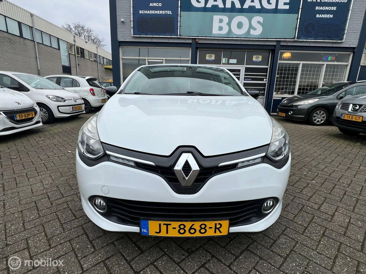 Renault Clio - 0.9 TCe Eco2 Limited / Nap / Navigatie - AutoWereld.nl