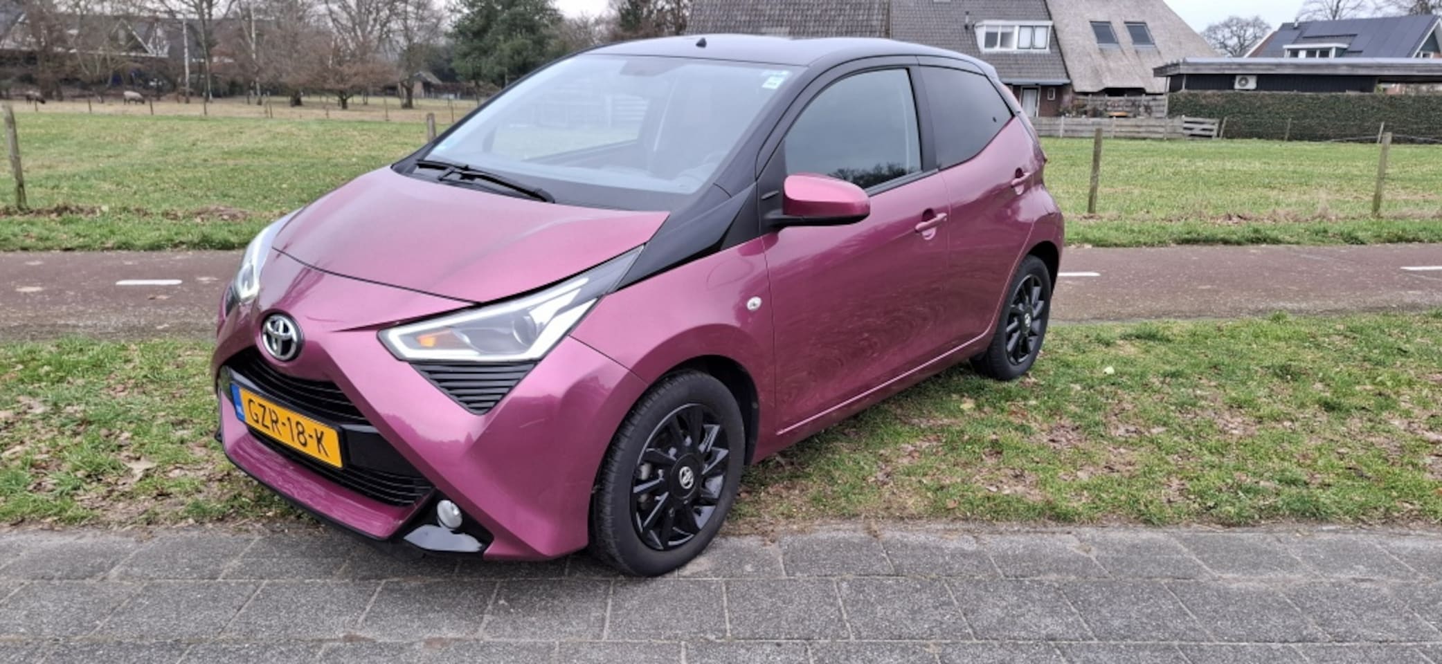 Toyota Aygo - 1.0 VVT-i x-cite 1.0 VVT-i x-cite - AutoWereld.nl