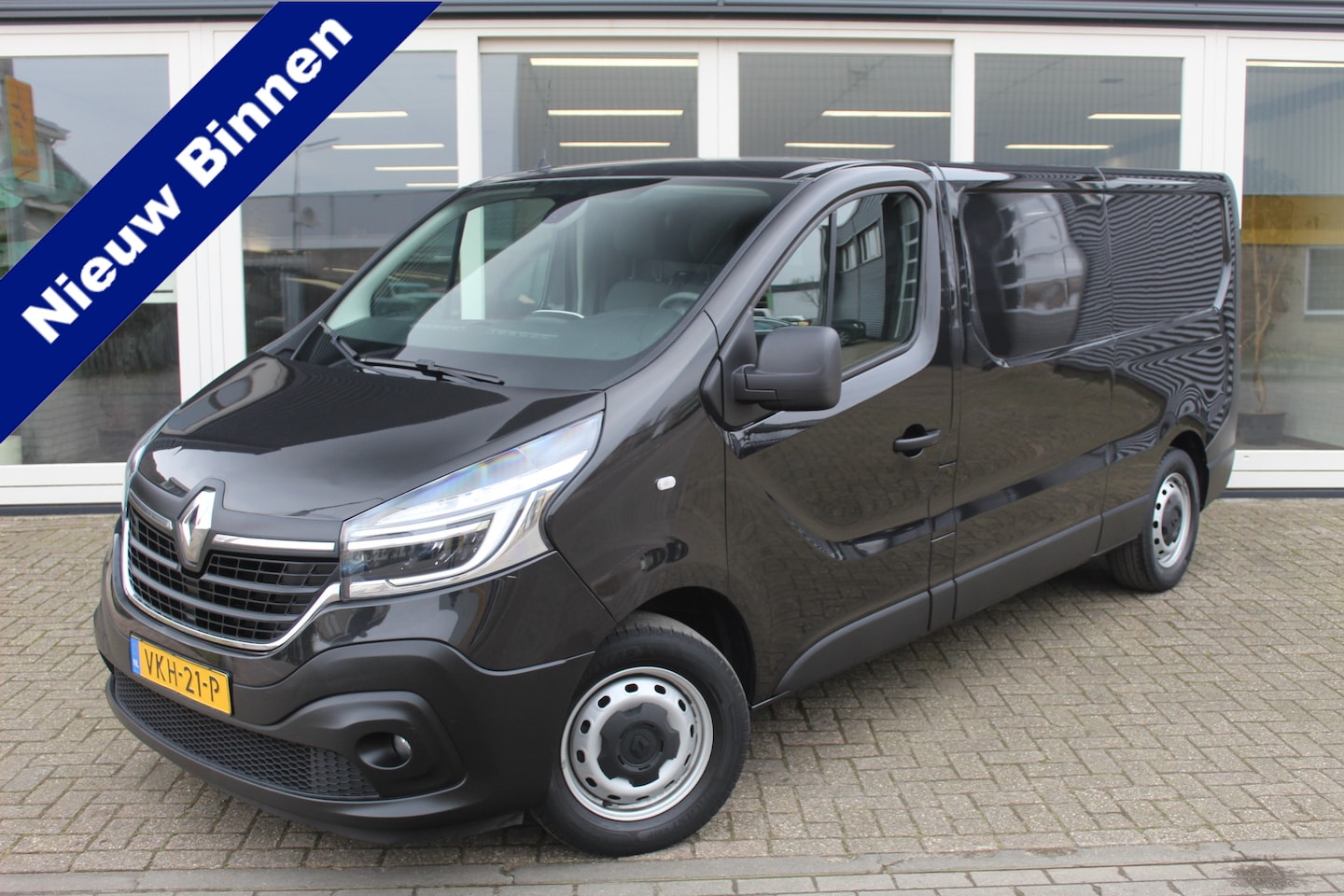 Renault Trafic - 2.0 dCi 145 T29 L2H1 Comfort 2.0 dCi 145 T29 L2H1 Comfort, Cruise Control, Airco, Android Auto, Camera, PDC A, Prijs Is - AutoWereld.nl