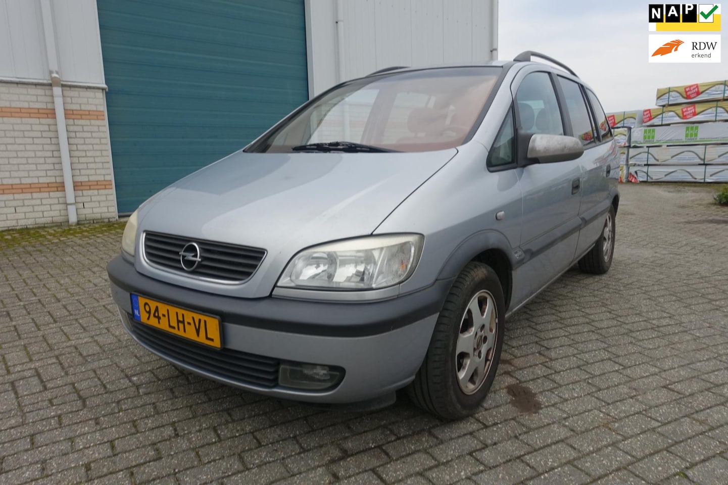 Opel Zafira - 2.2-16V Elegance - 7 pers - nieuwe apk - trekhaak - AutoWereld.nl