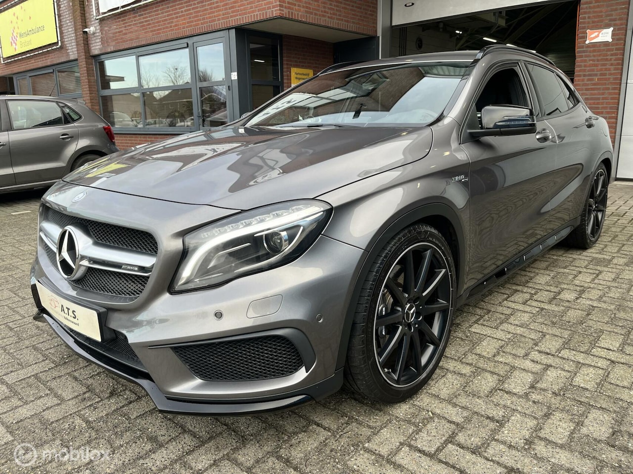 Mercedes-Benz GLA-Klasse - 45 AMG 4Matic SCHAALSTOELEN*NAVI*CAMERA* - AutoWereld.nl