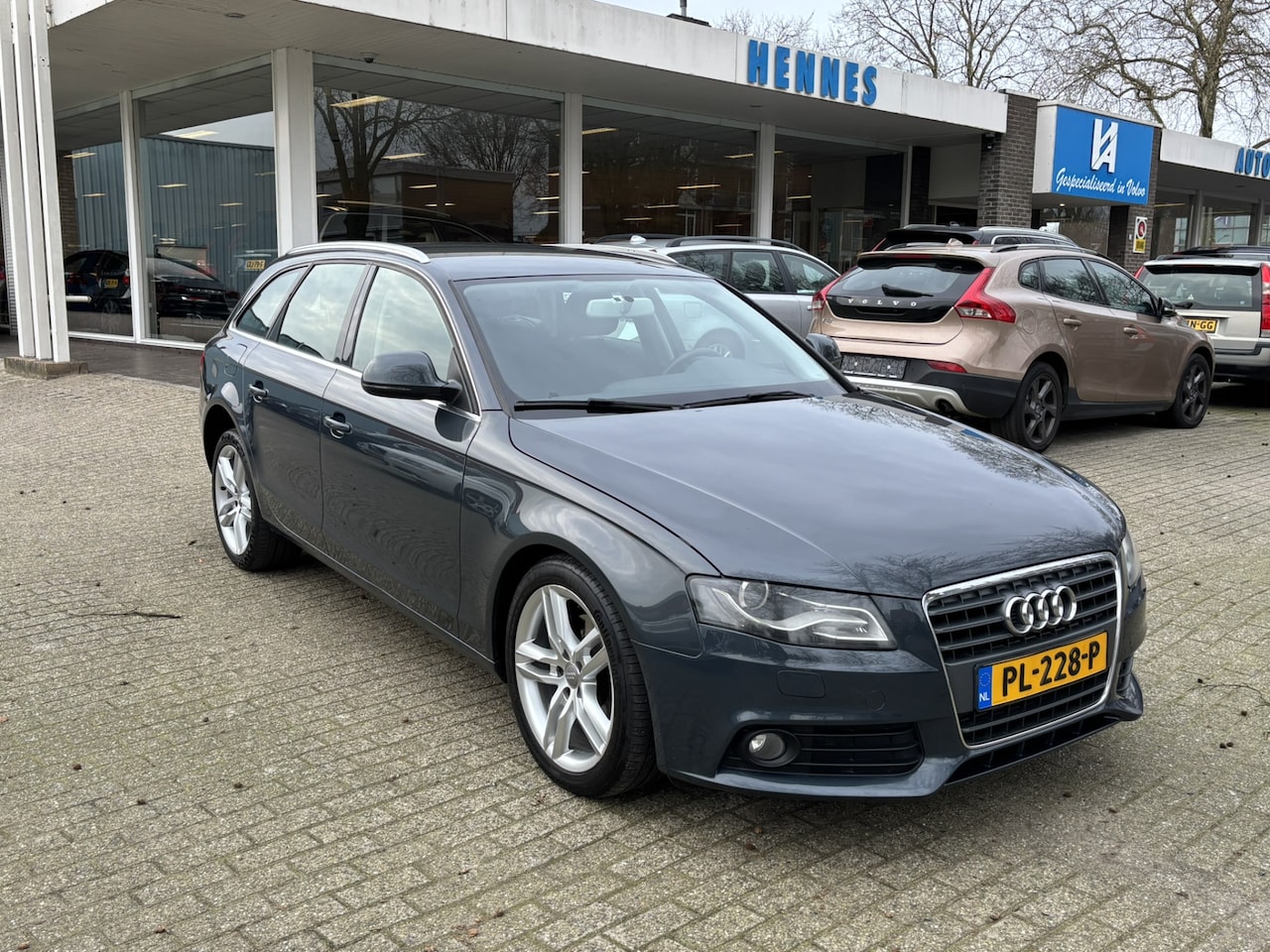 Audi A4 Avant - 1.8 TFSI Pro Line Xenon Navi Youngtimer Bluetooth - AutoWereld.nl