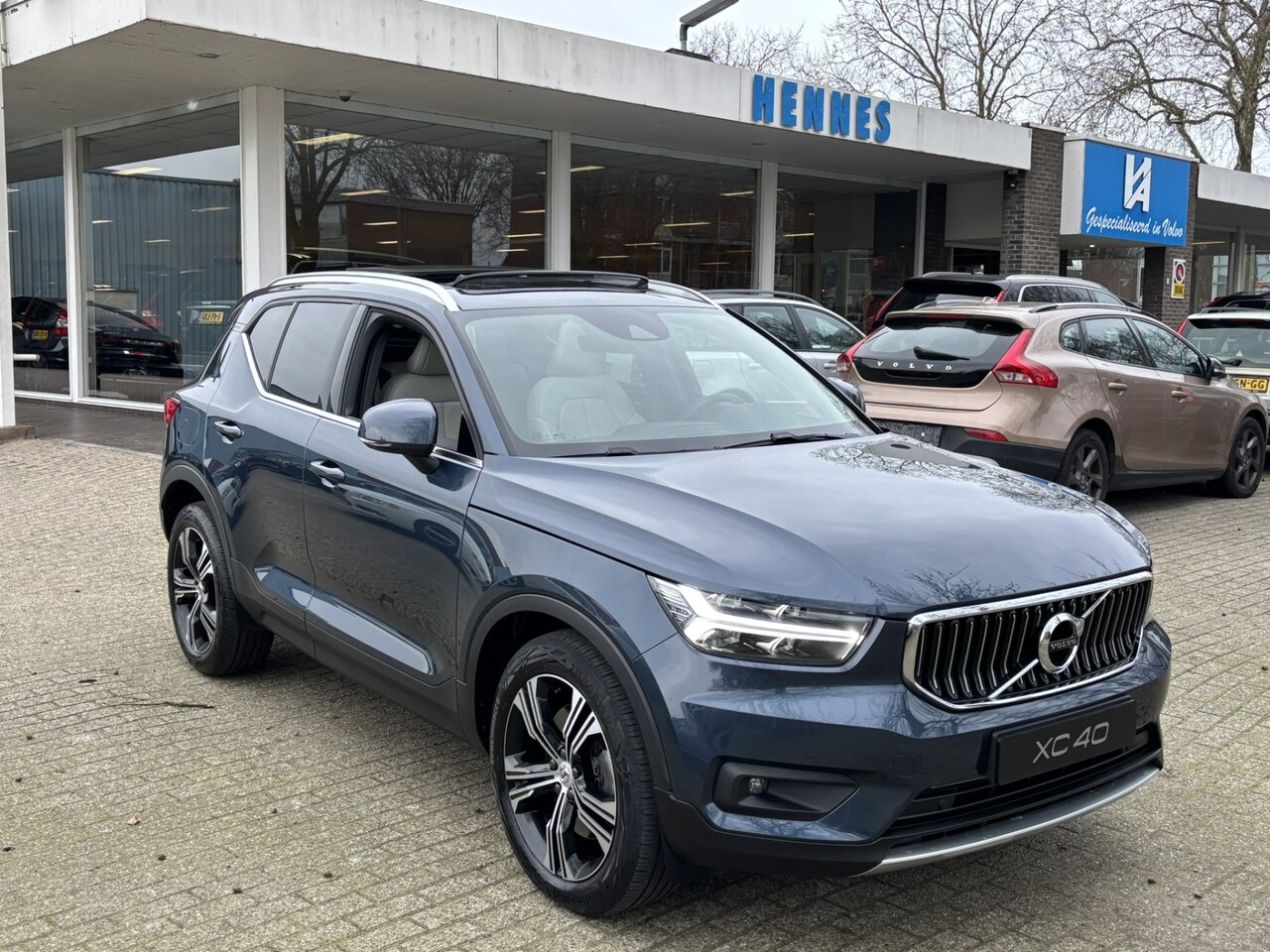 Volvo XC40 - 1.5 T4 Recharge Inscription Pano DAB Keyless - AutoWereld.nl