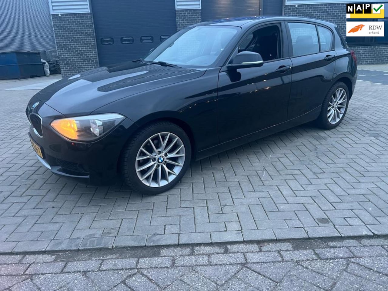 BMW 1-serie - 114i EDE Zeer Nette Auto - AutoWereld.nl