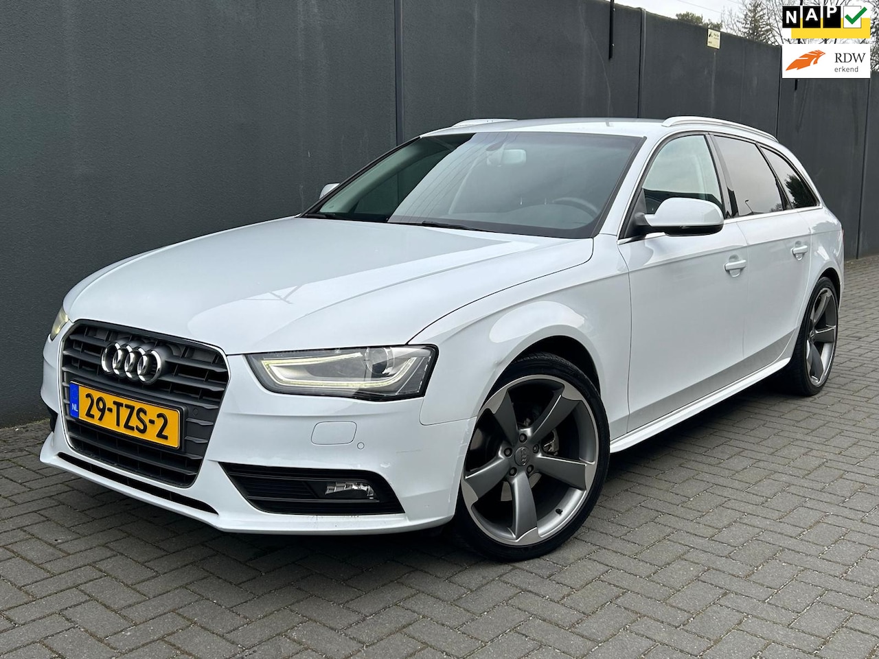 Audi A4 Avant - 1.8 TFSI Pro Line / AUT / NAP / Goed Onderhouden - AutoWereld.nl