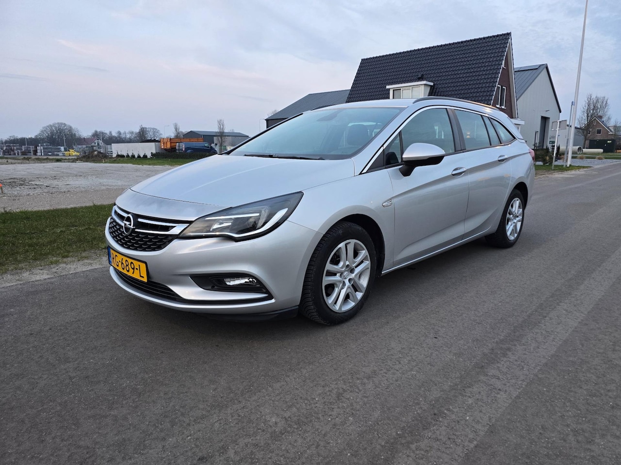 Opel Astra Sports Tourer - 1.6 CDTI Business 1.6 CDTI Business+ - AutoWereld.nl