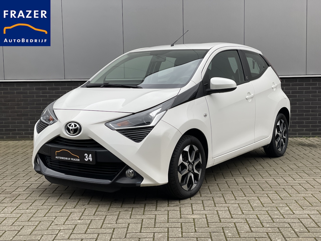 Toyota Aygo - 1.0 VVT-i x-play RIJKLAAR - AutoWereld.nl