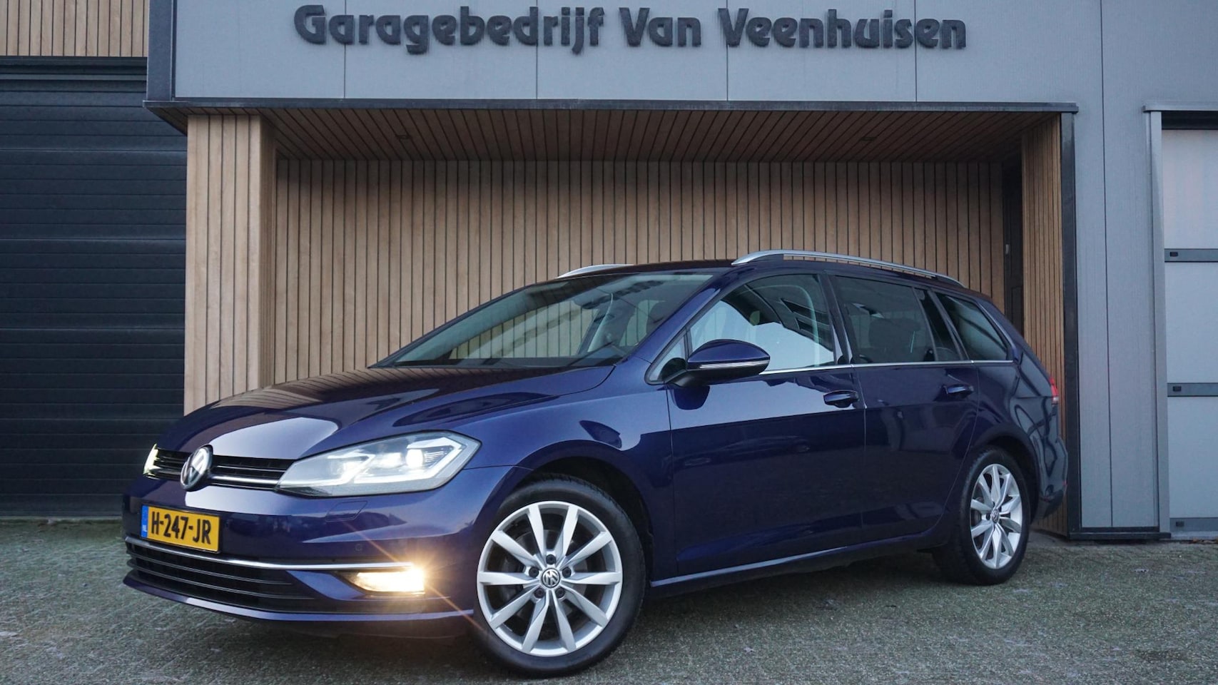 Volkswagen Golf Variant - 1.5 TSI 150pk DSG Highline Navi LED 17inch LM Afn-Trekhaak Adaptive Cruise Control *Atlant - AutoWereld.nl