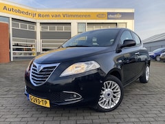 Lancia Y(psilon) - Ypsilon 1.2 Silver | APK tot 20-01-2026 |