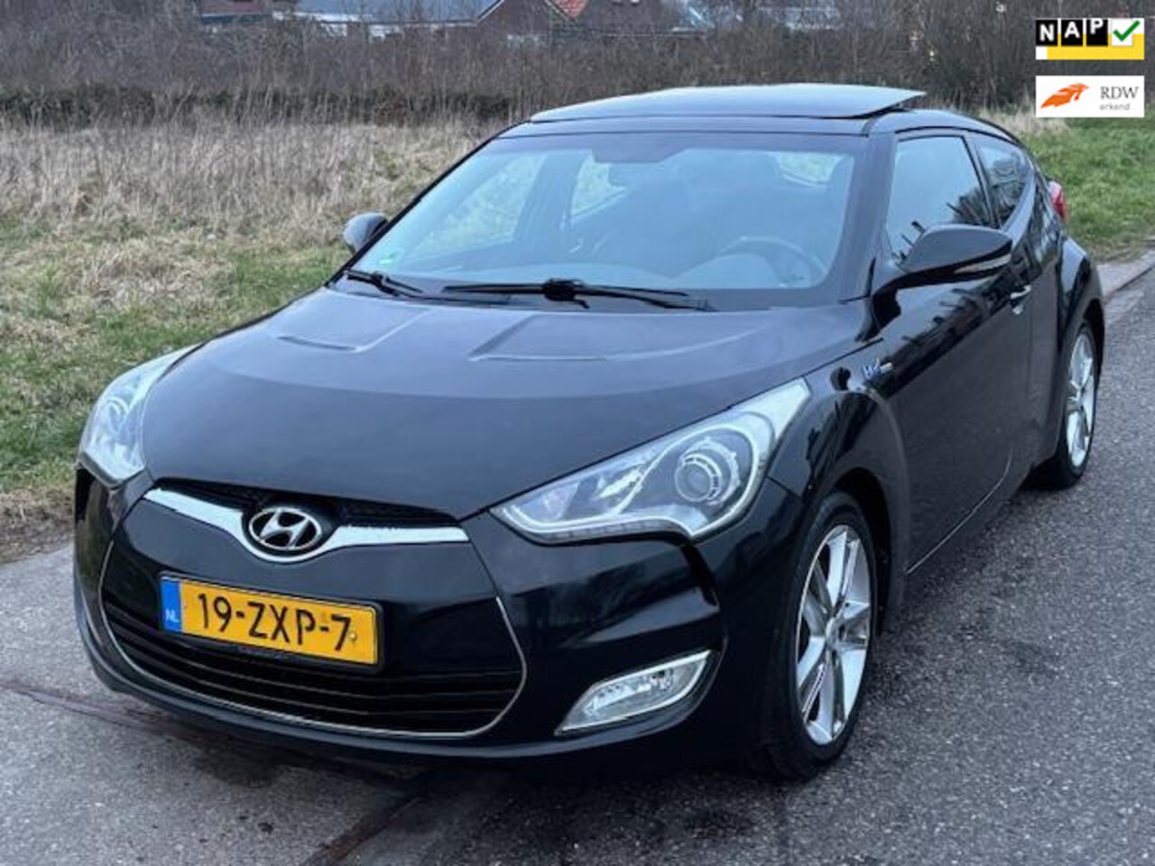 Hyundai Veloster - 1.6 GDI i-Vision ECC Audio-CD/MP3 El pakket LMV 17" Leder Sportstoelen Cruisecontrol Deale - AutoWereld.nl