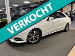 Mercedes-Benz E-klasse - 200 Ambition Avantgarde / Automaat / Leder / led-verlichting /Navigatie / pdc v+a