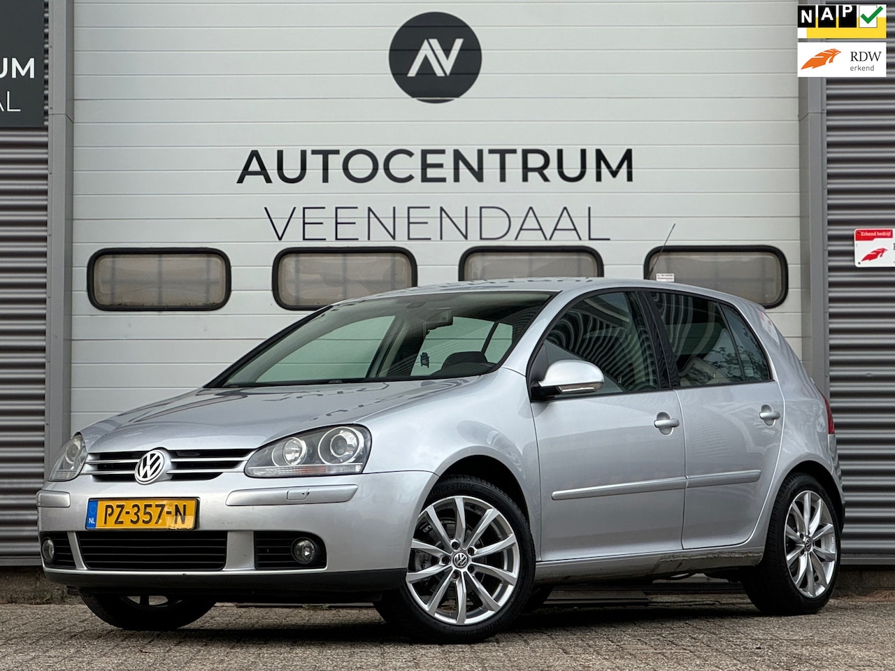 Volkswagen Golf - 1.9 TDI GT Sport DSG APK 10-2025 XENON/LEDER/CRUISE - AutoWereld.nl