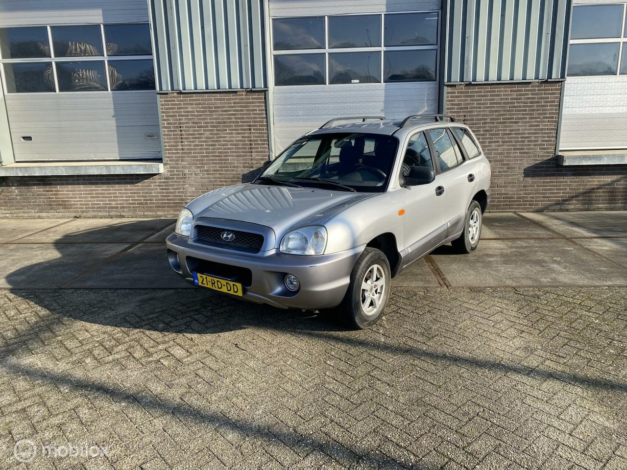 Hyundai Santa Fe - 2.0i-16V Dynamic /airco/ - AutoWereld.nl