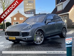 Porsche Cayenne - 3.0 S E-Hybrid V6 416PK / Pano / Org NL / Memory / Camera / Leder-Alcantara / Luchtvering