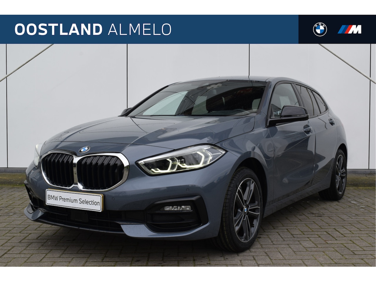 BMW 1-serie - 118i Executive Sport Line Automaat / Sportstoelen / LED / Active Cruise Control / Parking - AutoWereld.nl