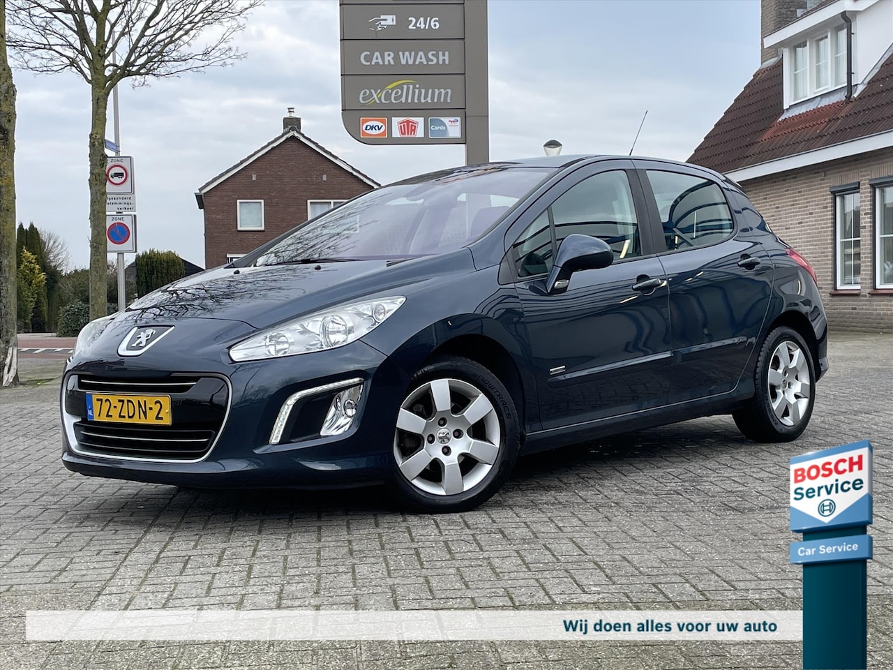 Peugeot 308 - 1.6 VTI / Panoramadak / Org NL / Trekhaak / Cruise / Clima / Lichtmetaal / Pdc - AutoWereld.nl