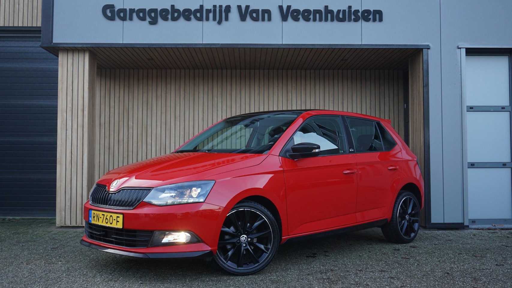 Skoda Fabia - 1.0 TSI 96pk Monte Carlo Pano.Dak Navi 17inch LM Sportstoelen *NL auto* 54431km! - AutoWereld.nl