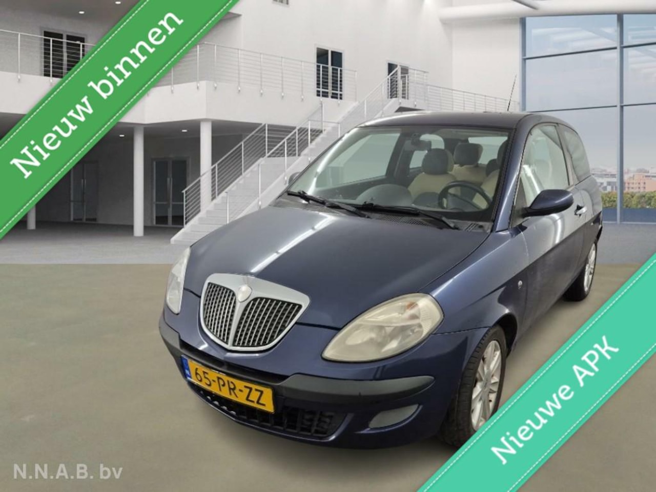 Lancia Y(psilon) - Ypsilon 1.4-16V Argento - AutoWereld.nl