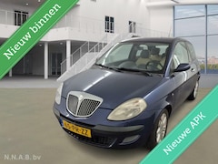 Lancia Y(psilon) - Ypsilon 1.4-16V Argento