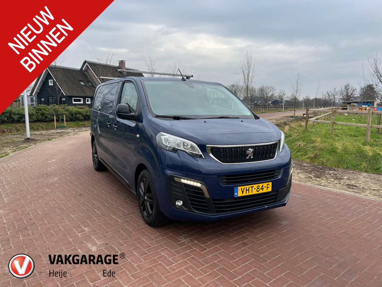 Peugeot Expert - 2.0 BlueHDI 180 Standard Premium | Automaat | Trekhaak | Camera | NL-Auto | - AutoWereld.nl