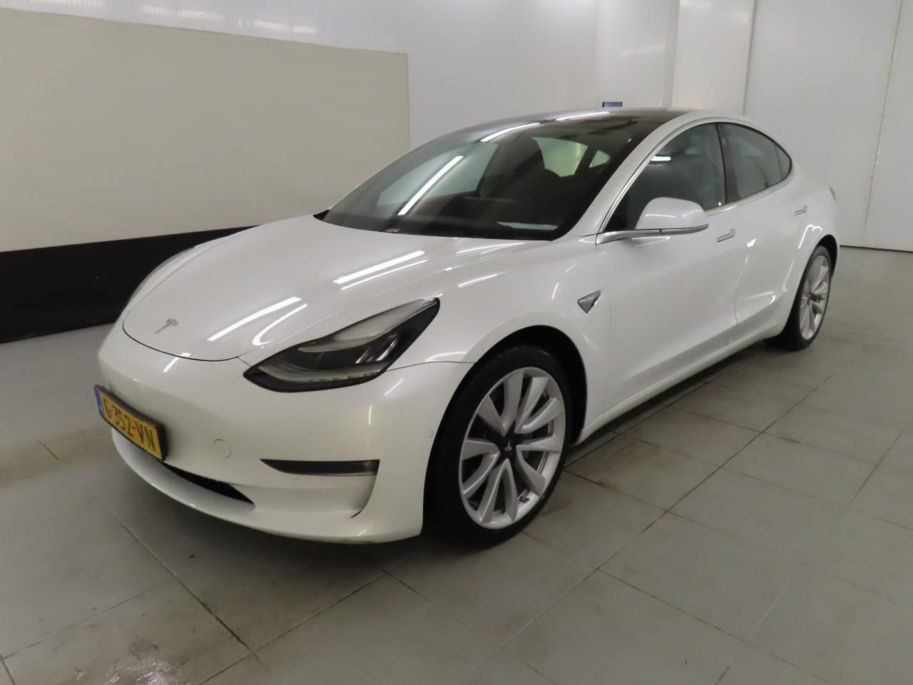 Tesla Model 3 - Long Range RWD Long-Range RWD - AutoWereld.nl