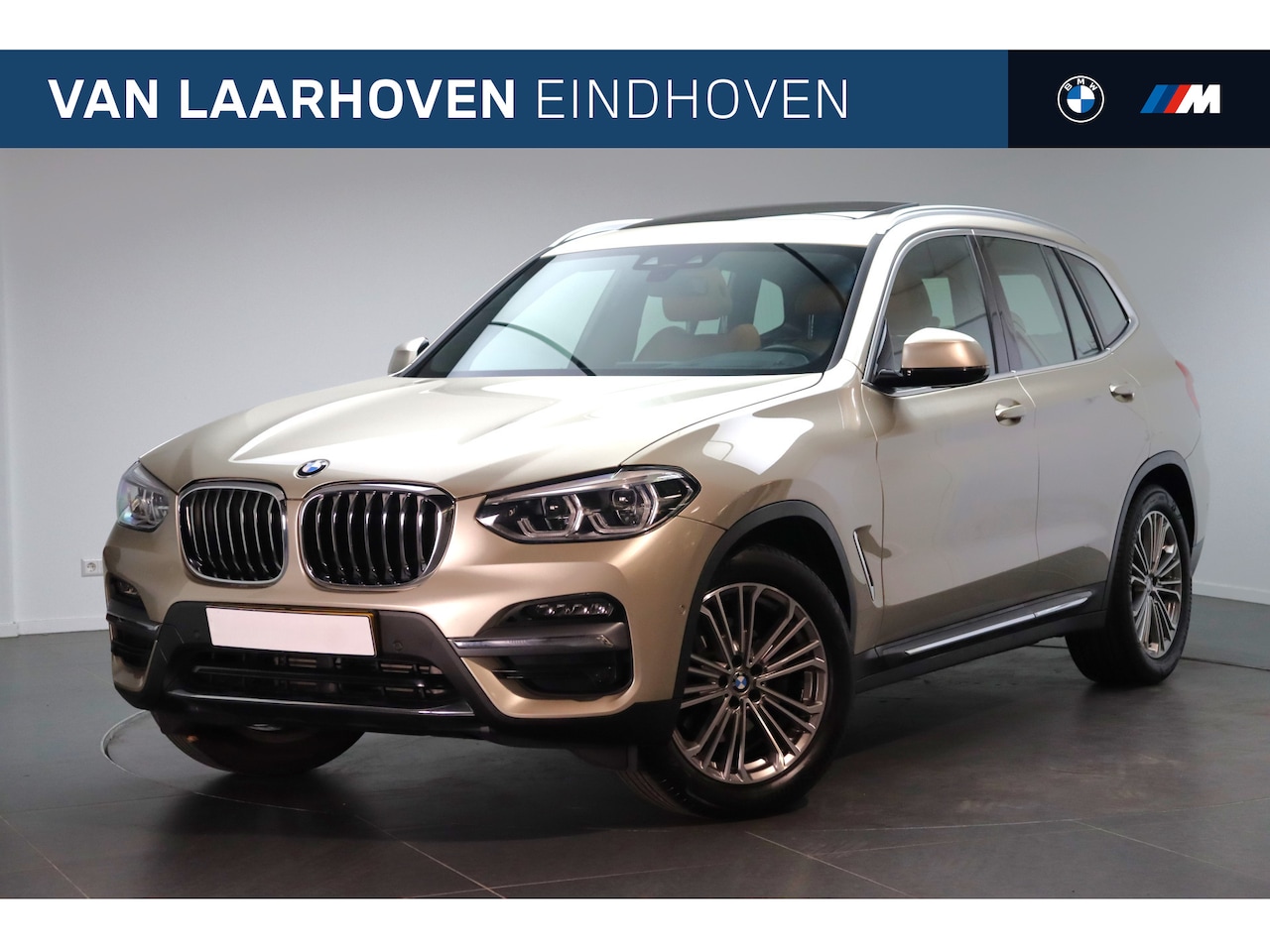 BMW X3 - xDrive20i High Executive Luxury Line Automaat / Panoramadak / Sportstoelen / Stoelverwarmi - AutoWereld.nl