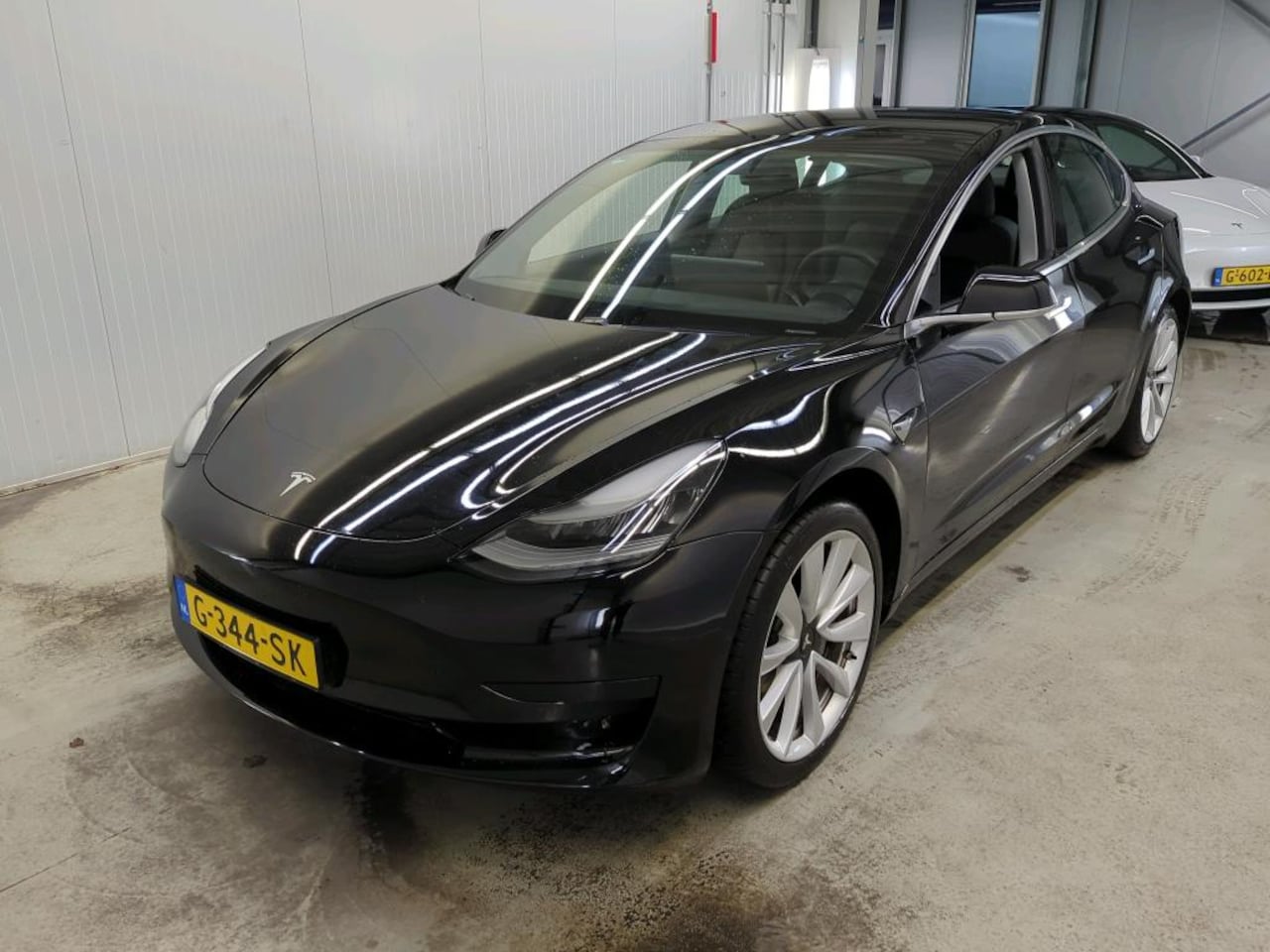 Tesla Model 3 - Standard RWD Plus [ TREKHAAK+AUTOPILOT+PREMIUM AUDIO ] - AutoWereld.nl