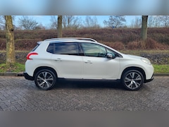 Peugeot 2008 - 1.2 PureTech Allure Turbo met trekhaak