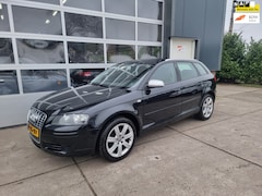 Audi A3 Sportback - 1.4 TFSI Attraction Pro Line 5 deurs