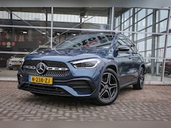 Mercedes-Benz GLA-Klasse - 180 AMG | Pano | Sfeerverlichting |