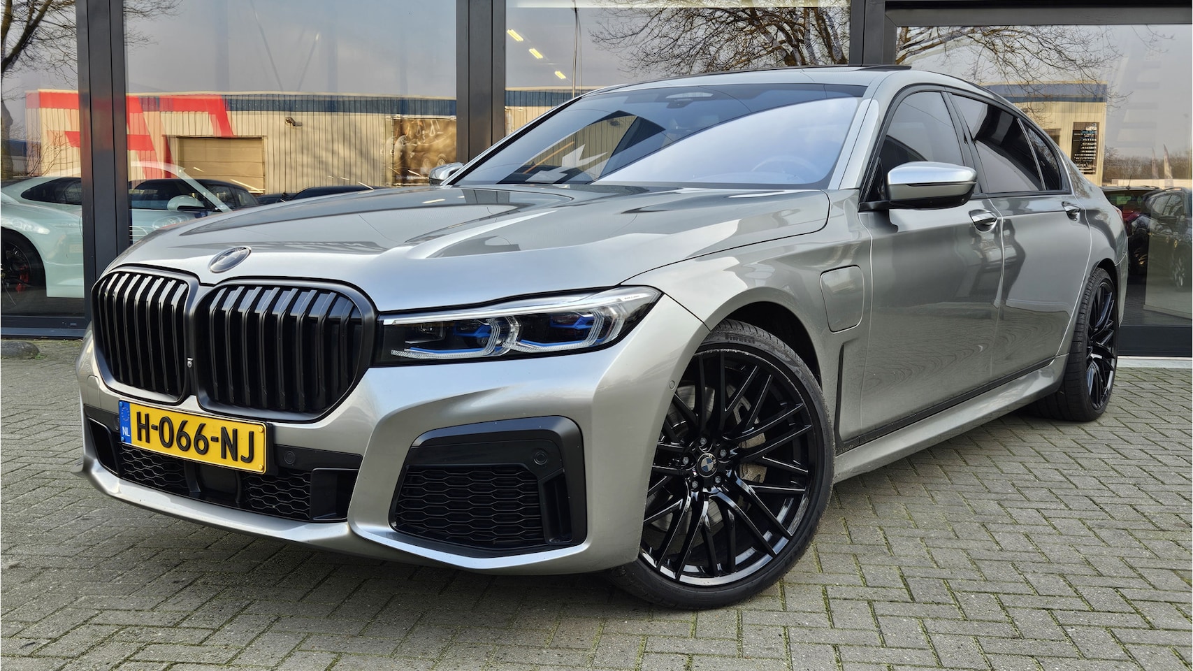 BMW 7-serie - 745Le xDrive High Executive >>FULL OPTIONS<< - AutoWereld.nl