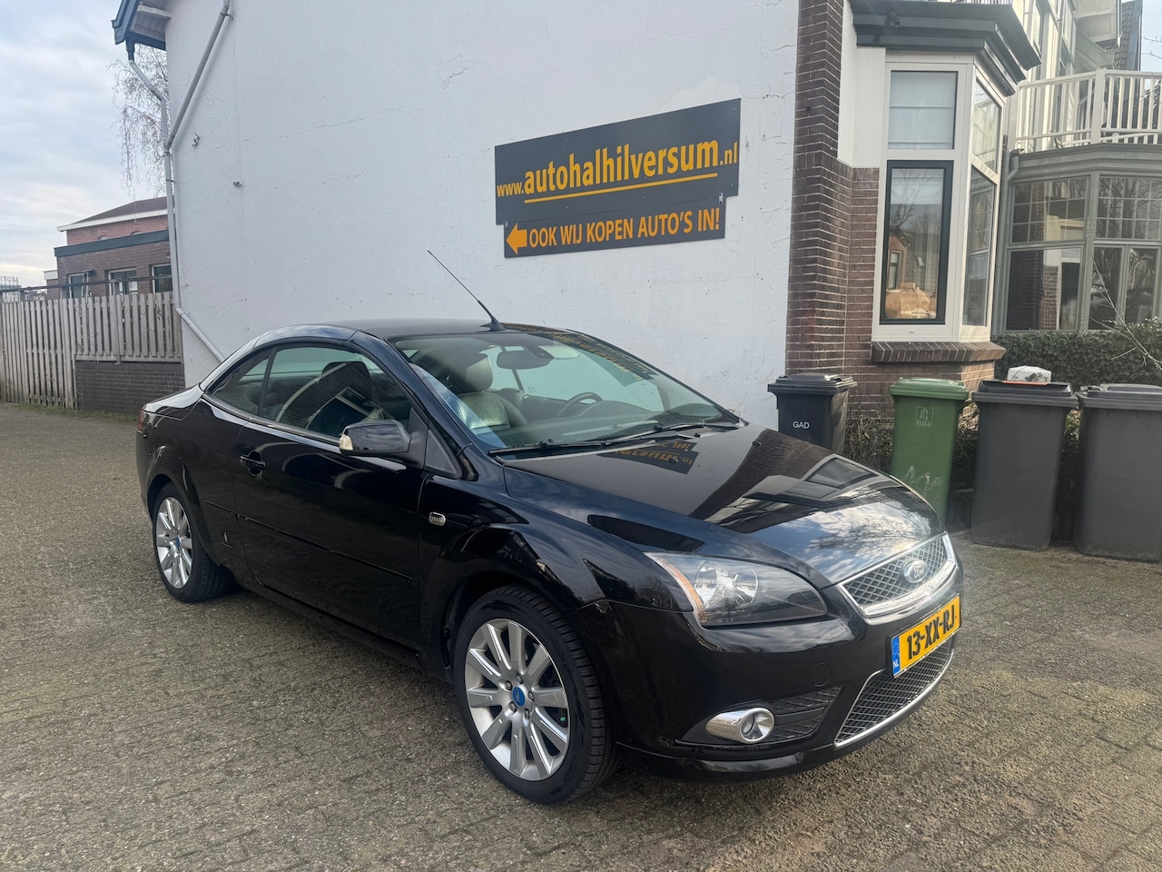 Ford Focus Coupé-Cabriolet - 2.0-16V Titanium AUTOMAAT - AutoWereld.nl