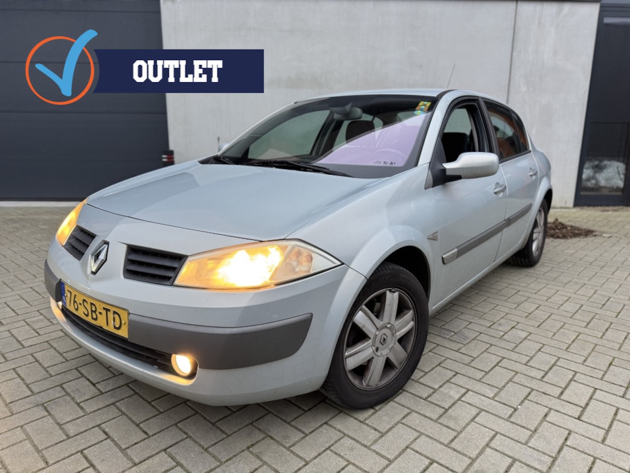 Renault Mégane - 1.6 16V Dynam.Luxe Clima Cruise Lm Velgen - AutoWereld.nl