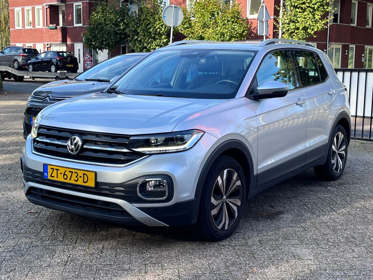 Volkswagen T-Cross - 1.0 TSI Style | Automaat | Navigatie | NL-auto - AutoWereld.nl