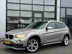 BMW X1 - 2.0 sDrive20i High Exc. AUT / Cruise / NAVI / LED /NL