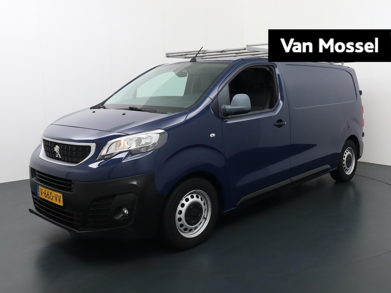 Peugeot Expert - 227S 2.0 BlueHDI 180 Premium | Automaat | Parkeersensoren | Trekhaak - AutoWereld.nl