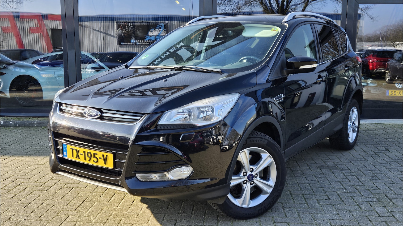 Ford Kuga - 1.5 Titanium 4WD 1.5 Titanium 4WD - AutoWereld.nl