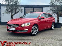 Volvo V60 - 1.6 T3 Momentum Automaat Camera LED Stoelverwarming Climate