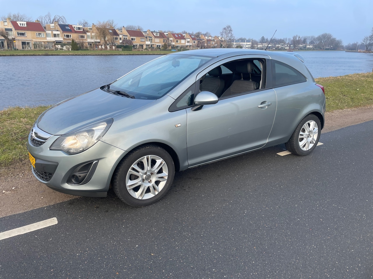 Opel Corsa - 1.4-16V BlitZ 1.4-16V BlitZ - AutoWereld.nl