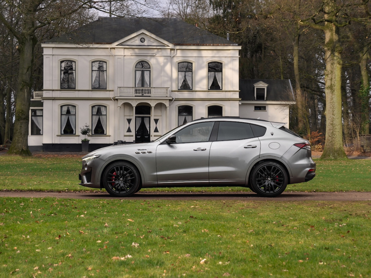 Maserati Levante - 3.0 V6 430pk Modena S Q4 | Pano-dak | Driver Assistance Pack Plus | Harman/Kardon | 1e eig - AutoWereld.nl