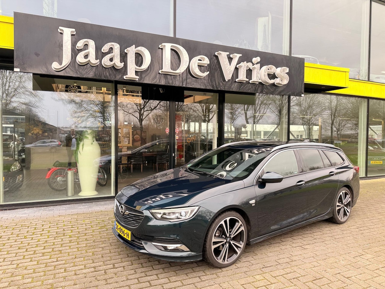 Opel Insignia Sports Tourer - 1.5 Turbo Business Executive OPC LINE - AutoWereld.nl