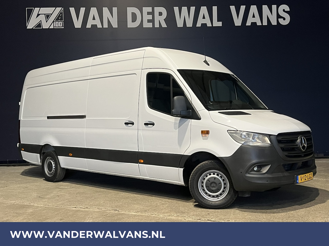 Mercedes-Benz Sprinter - 315 CDI 150pk L3H2 Euro6 Airco | Navigatie | Camera | Apple Carplay Android Auto, cruiseco - AutoWereld.nl