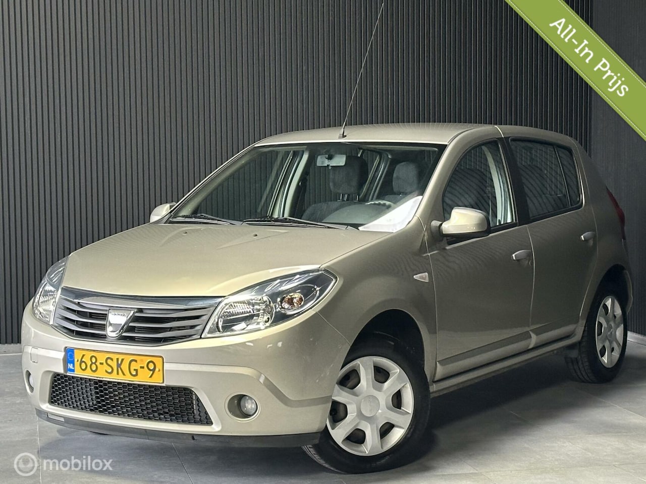 Dacia Sandero - 1.2 Aniversare|AIRCO|ELEKPAKKET|GARANTIE| - AutoWereld.nl