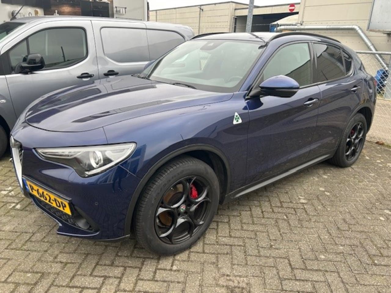 Alfa Romeo Stelvio - 2.2d AWD Super Q4 CLIMATE CONTROL I NAVI I LMV I CAMERA I STOEL & STUUR VERWARMING I ZWART - AutoWereld.nl