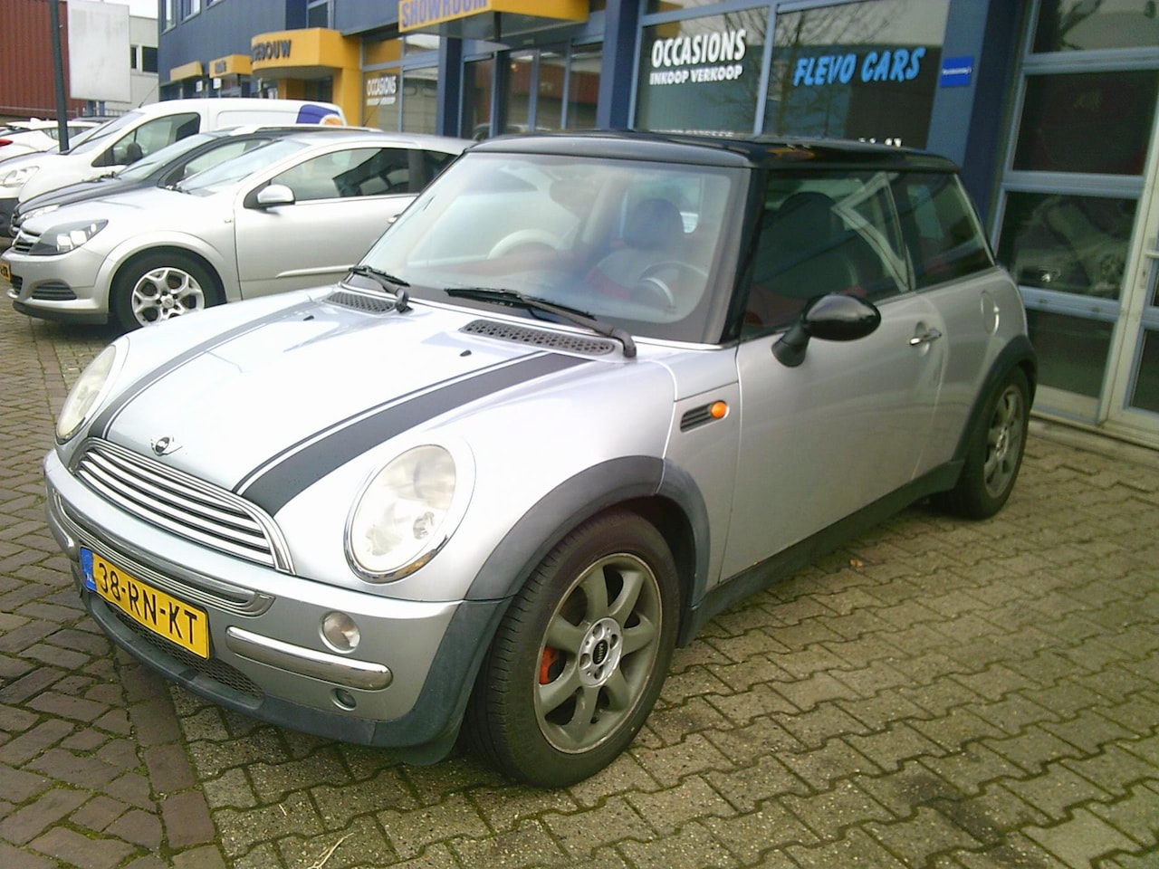 MINI Cooper - Mini 1.6 Pepper Grijs 2002 Stuurbekr Elek ramen - AutoWereld.nl