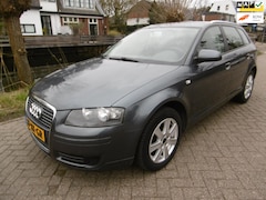 Audi A3 Sportback - 1.6 FSI Pro Line 5-deurs 116pk Clima Trekhaak 1200kg